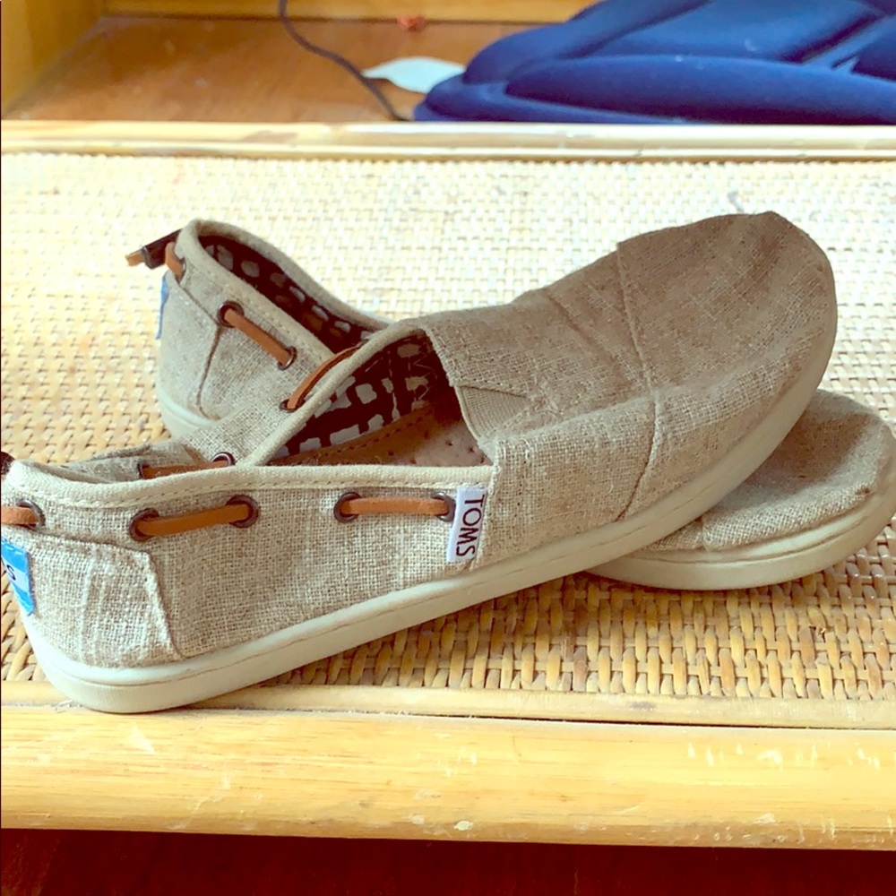 Toms women size 5